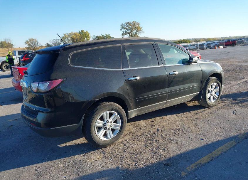 Photo 4 of 2014 Chevrolet Traverse 2LT (VIN 1GNKVHKD9EJ104150)