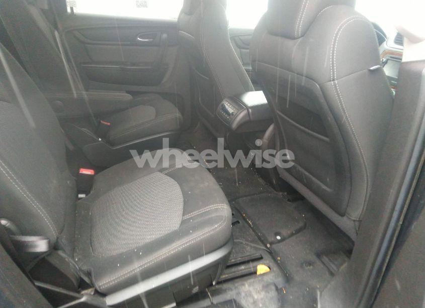 Photo 8 of 2014 Chevrolet Traverse 2LT (VIN 1GNKVHKD9EJ111938)