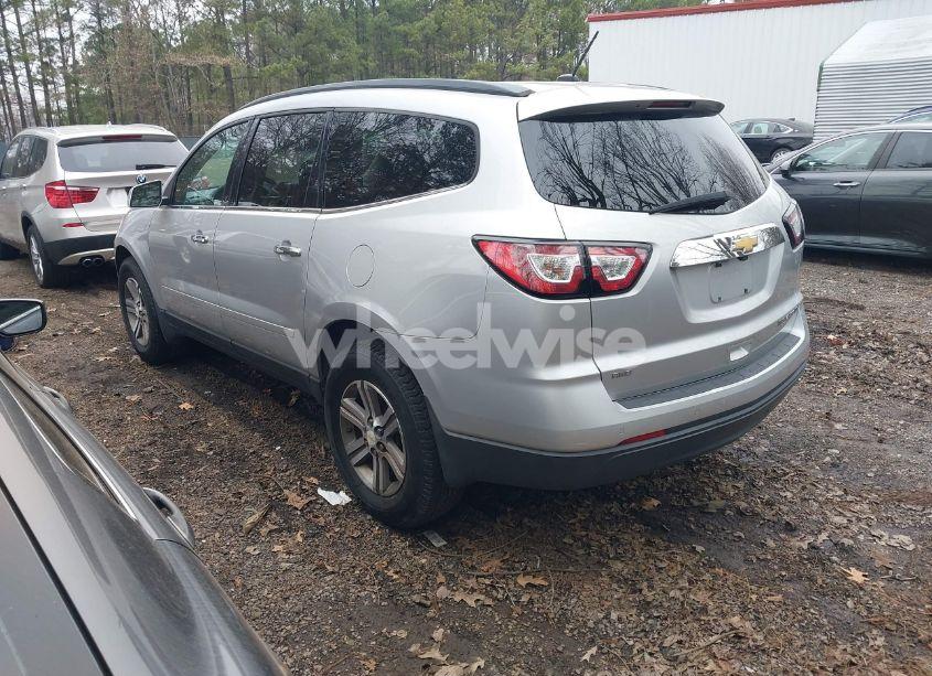 Photo 3 of 2015 Chevrolet Traverse 2LT (VIN 1GNKVHKD9FJ122097)