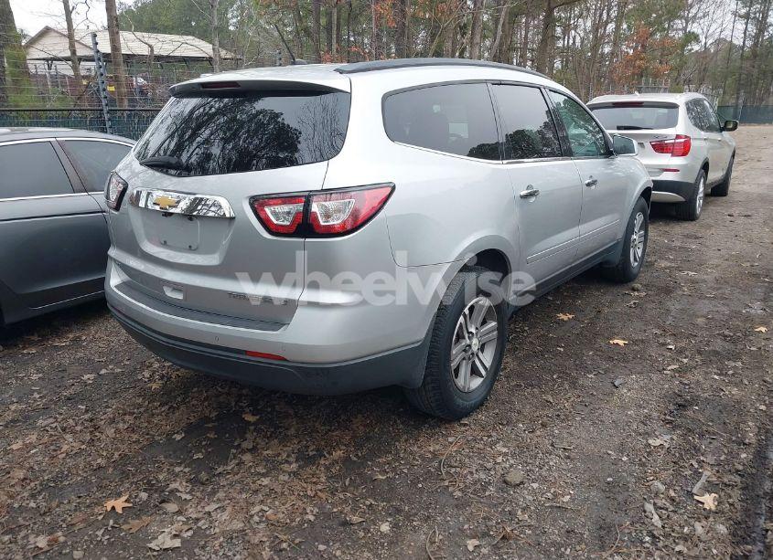 Photo 4 of 2015 Chevrolet Traverse 2LT (VIN 1GNKVHKD9FJ122097)