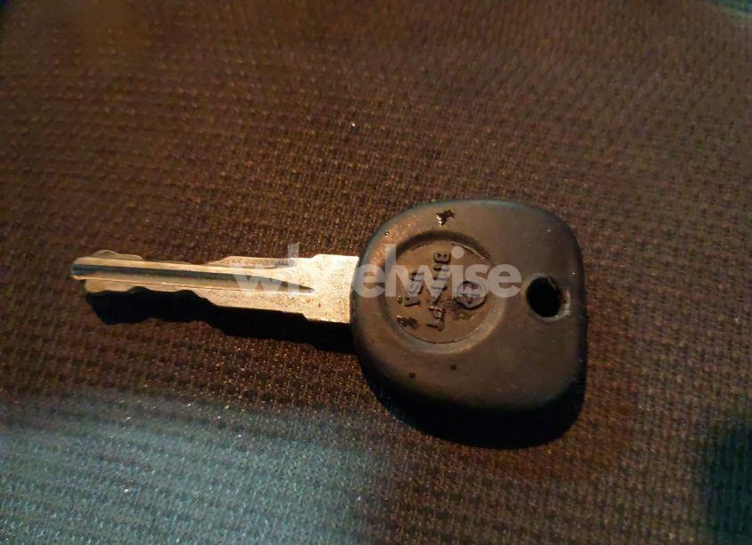 Photo 11 of 2015 Chevrolet Traverse 2LT (VIN 1GNKVHKD9FJ168531)