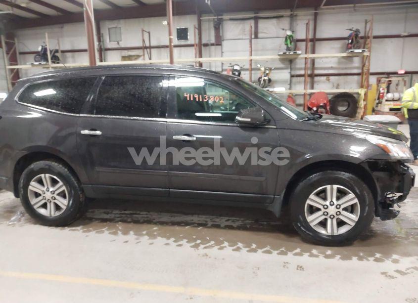 Photo 13 of 2015 Chevrolet Traverse 2LT (VIN 1GNKVHKD9FJ168531)