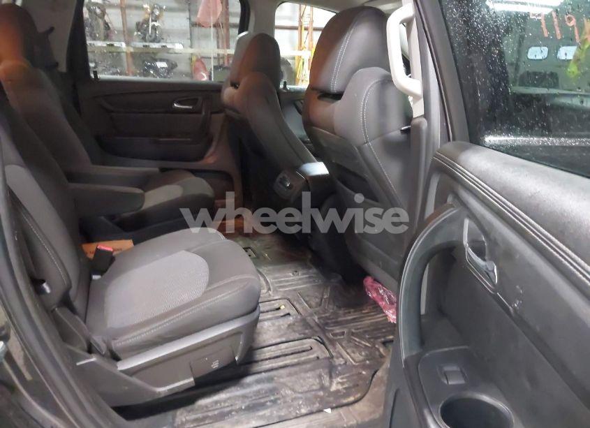 Photo 8 of 2015 Chevrolet Traverse 2LT (VIN 1GNKVHKD9FJ168531)