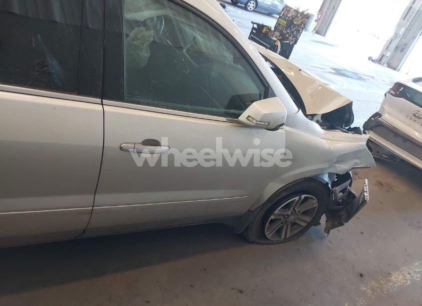 Photo 13 of 2016 Chevrolet Traverse 2LT (VIN 1GNKVHKD9GJ251779)