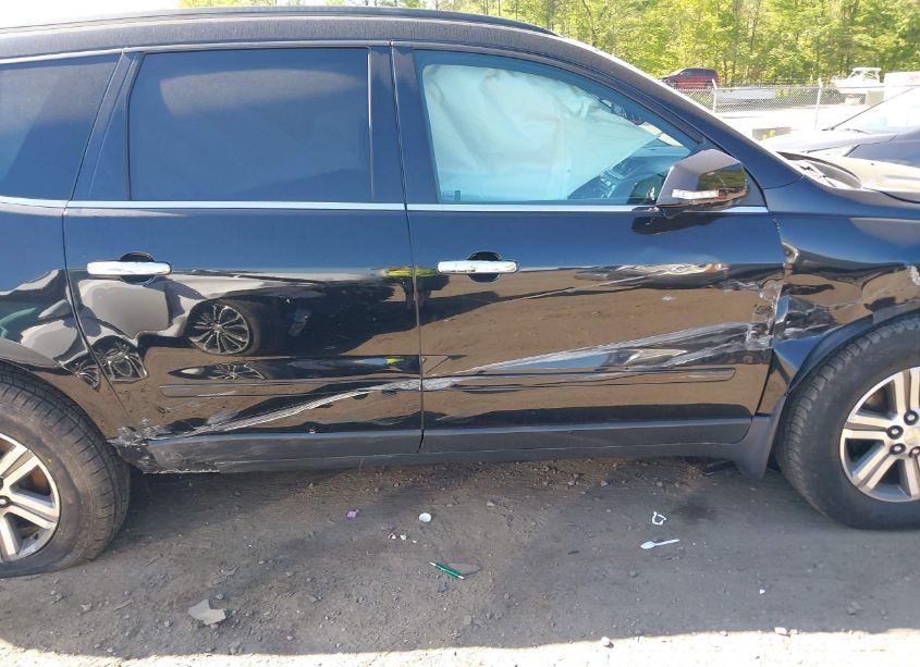 Photo 6 of 2017 Chevrolet Traverse 2LT (VIN 1GNKVHKD9HJ125164)
