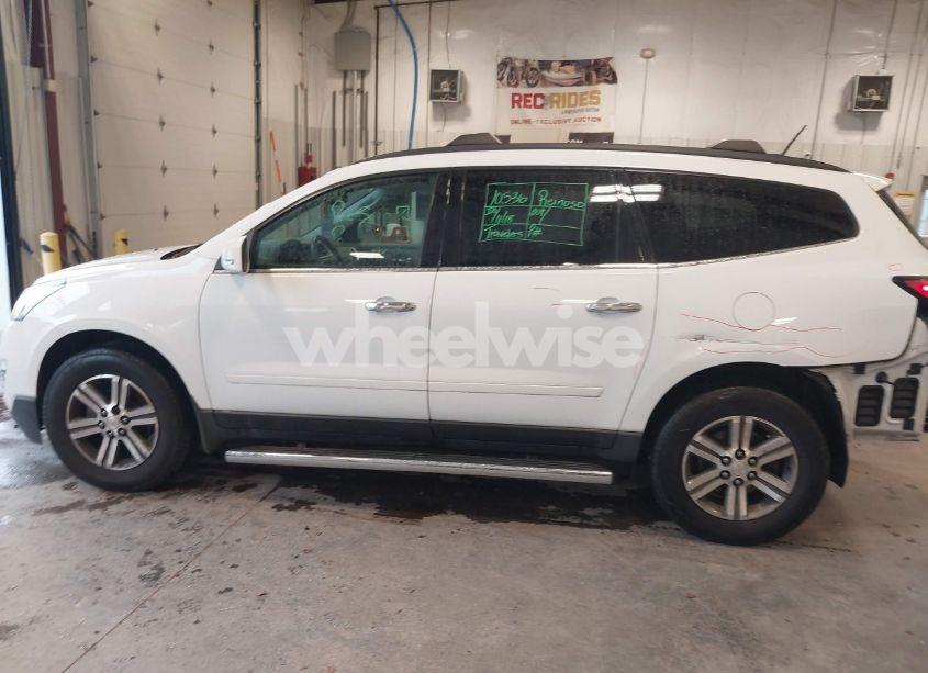 Photo 14 of 2017 Chevrolet Traverse 2LT (VIN 1GNKVHKD9HJ228097)