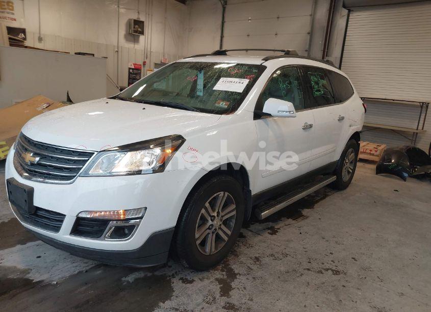 Photo 2 of 2017 Chevrolet Traverse 2LT (VIN 1GNKVHKD9HJ228097)