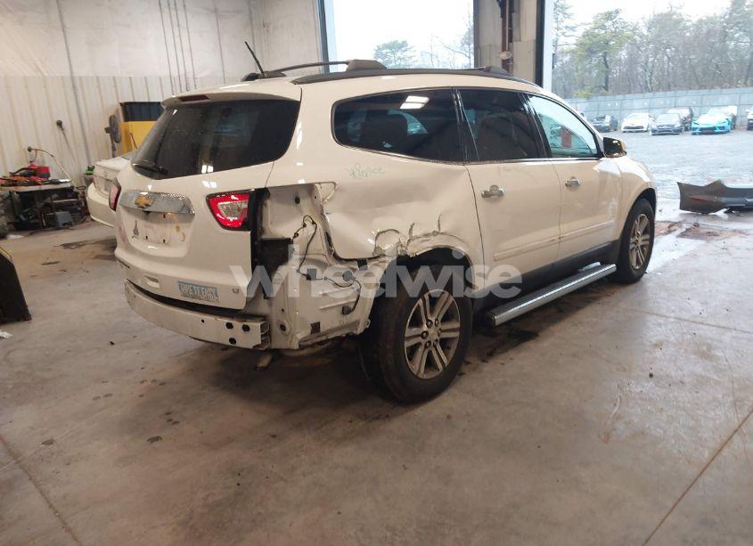 Photo 4 of 2017 Chevrolet Traverse 2LT (VIN 1GNKVHKD9HJ228097)