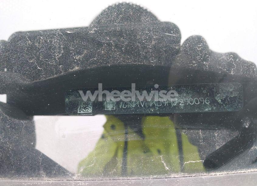 Photo 9 of 2017 Chevrolet Traverse 2LT (VIN 1GNKVHKD9HJ290096)