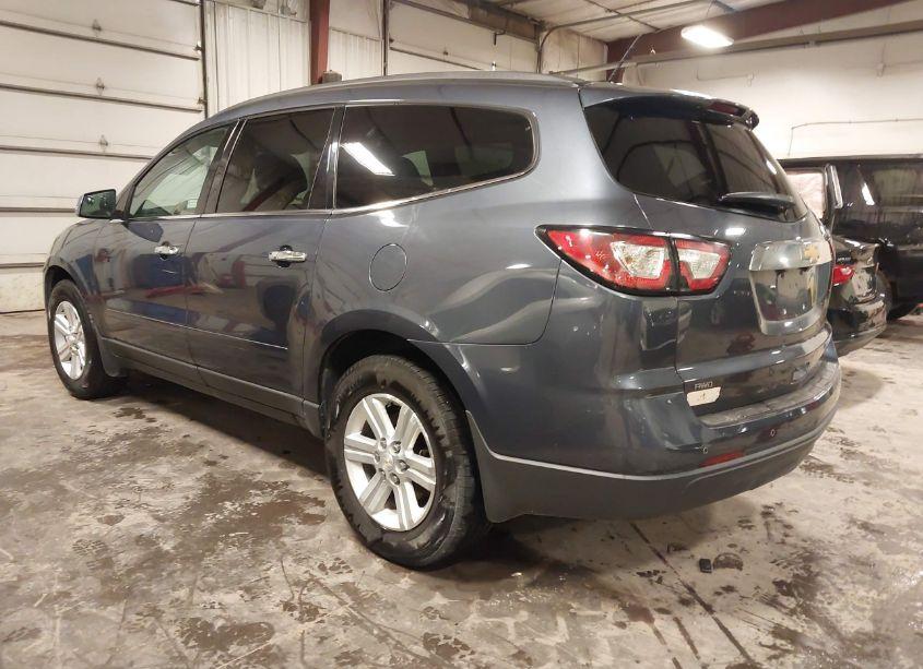 Photo 3 of 2014 Chevrolet Traverse 2LT (VIN 1GNKVHKDXEJ304843)