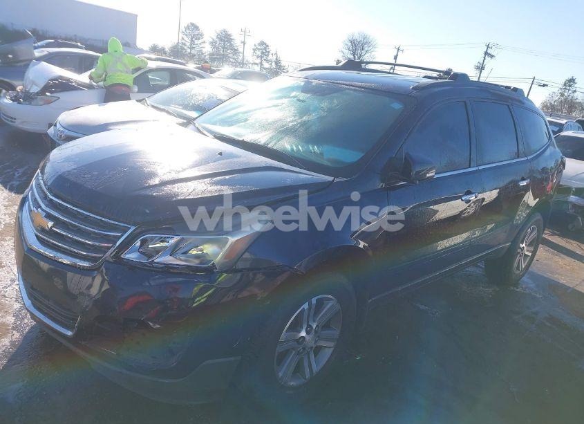 Photo 2 of 2015 Chevrolet Traverse 2LT (VIN 1GNKVHKDXFJ170658)