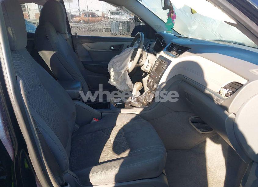 Photo 5 of 2015 Chevrolet Traverse 2LT (VIN 1GNKVHKDXFJ170658)