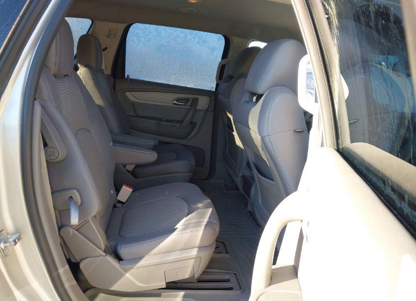 Photo 8 of 2015 Chevrolet Traverse 2LT (VIN 1GNKVHKDXFJ186133)