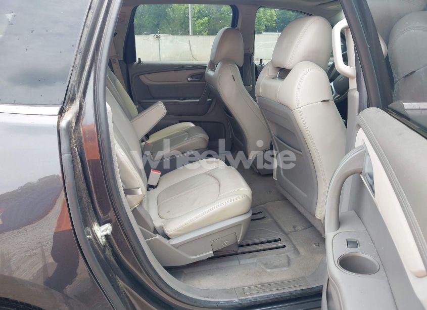 Photo 8 of 2015 Chevrolet Traverse 2LT (VIN 1GNKVHKDXFJ350366)