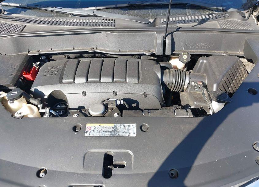 Photo 10 of 2017 Chevrolet Traverse 2LT (VIN 1GNKVHKDXHJ130521)