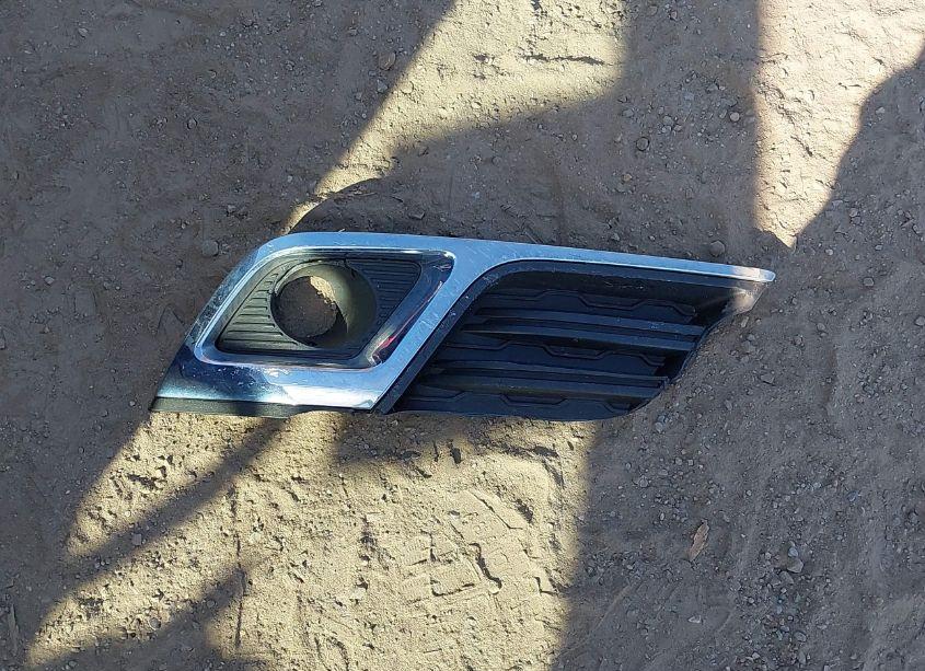 Photo 12 of 2017 Chevrolet Traverse 2LT (VIN 1GNKVHKDXHJ130521)