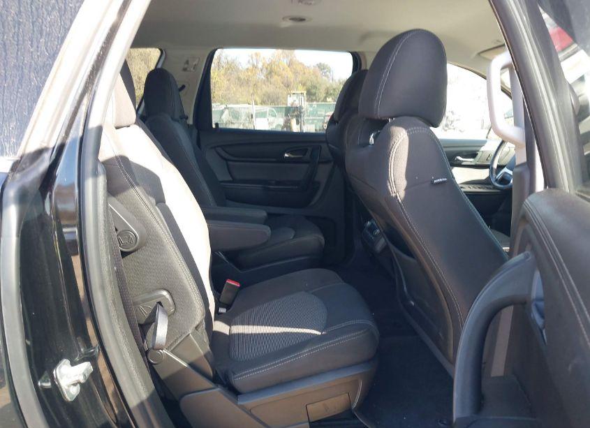 Photo 8 of 2017 Chevrolet Traverse 2LT (VIN 1GNKVHKDXHJ130521)