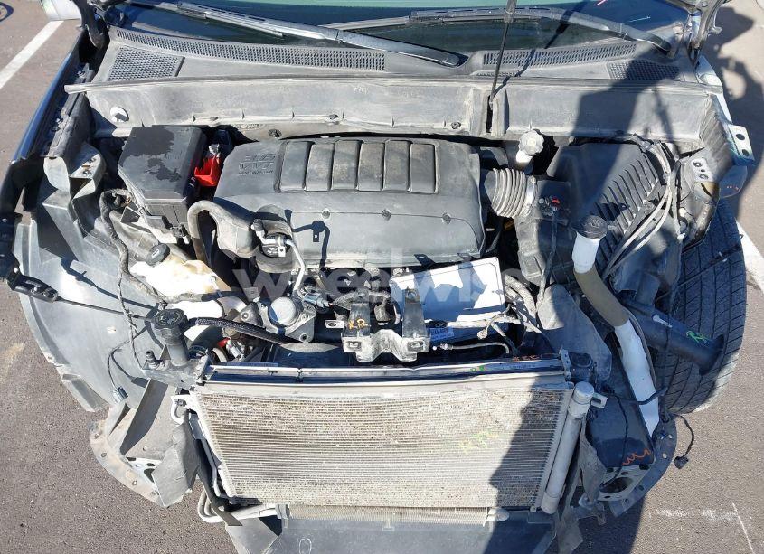 Photo 10 of 2017 Chevrolet Traverse 2LT (VIN 1GNKVHKDXHJ160280)