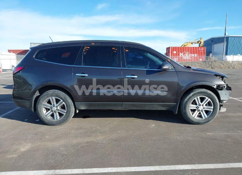 Photo 14 of 2017 Chevrolet Traverse 2LT (VIN 1GNKVHKDXHJ160280)