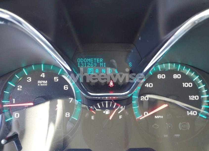 Photo 7 of 2017 Chevrolet Traverse 2LT (VIN 1GNKVHKDXHJ160280)