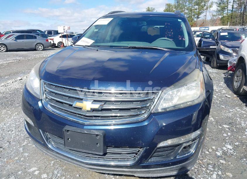 Photo 12 of 2017 Chevrolet Traverse 2LT (VIN 1GNKVHKDXHJ173627)