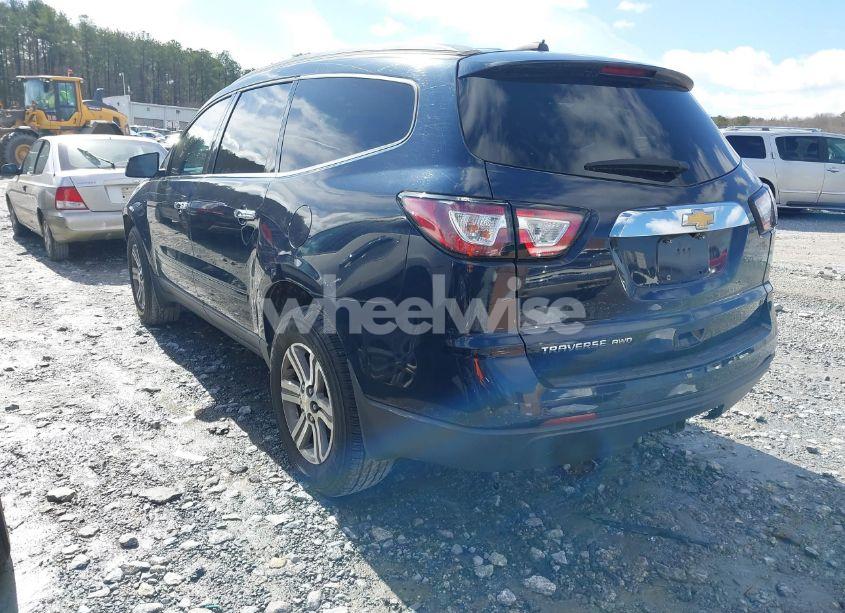 Photo 3 of 2017 Chevrolet Traverse 2LT (VIN 1GNKVHKDXHJ173627)