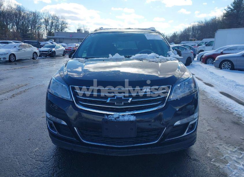 Photo 13 of 2017 Chevrolet Traverse 2LT (VIN 1GNKVHKDXHJ236306)