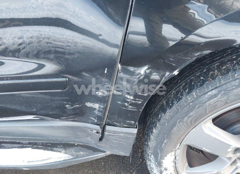 Photo 6 of 2017 Chevrolet Traverse 2LT (VIN 1GNKVHKDXHJ236306)