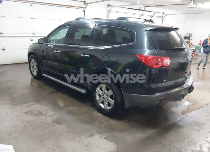 Photo 3 of 2012 Chevrolet Traverse 2LT (VIN 1GNKVJED0CJ128174)
