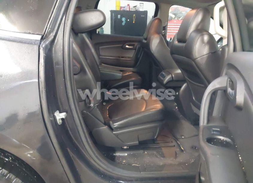 Photo 8 of 2012 Chevrolet Traverse 2LT (VIN 1GNKVJED0CJ128174)