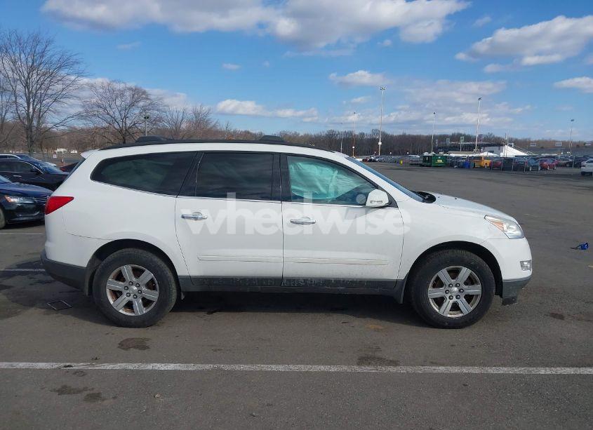 Photo 13 of 2012 Chevrolet Traverse 2LT (VIN 1GNKVJED0CJ325104)