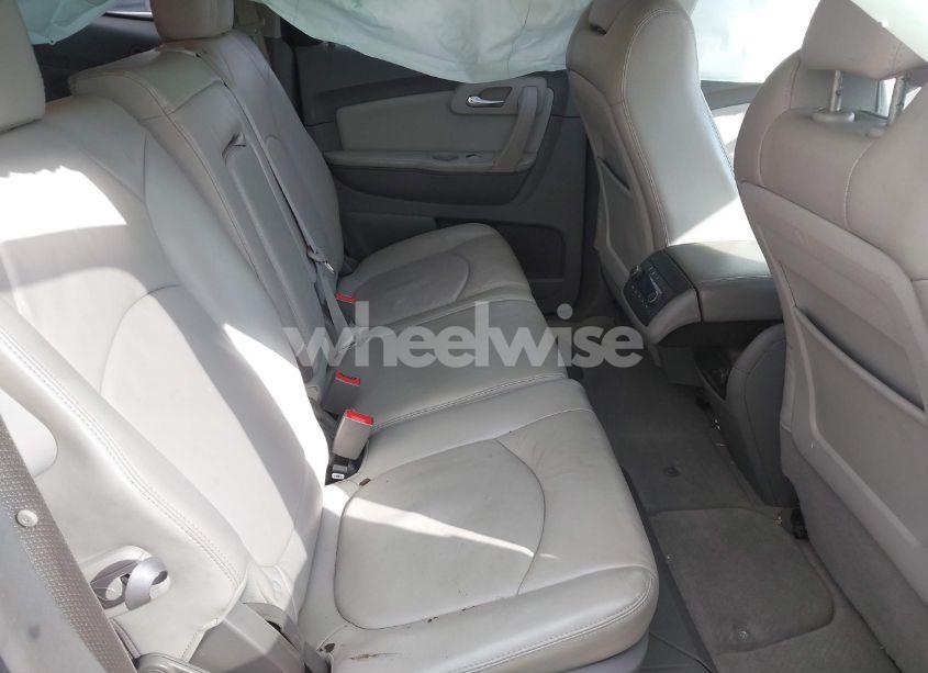 Photo 8 of 2012 Chevrolet Traverse 2LT (VIN 1GNKVJED0CJ325104)