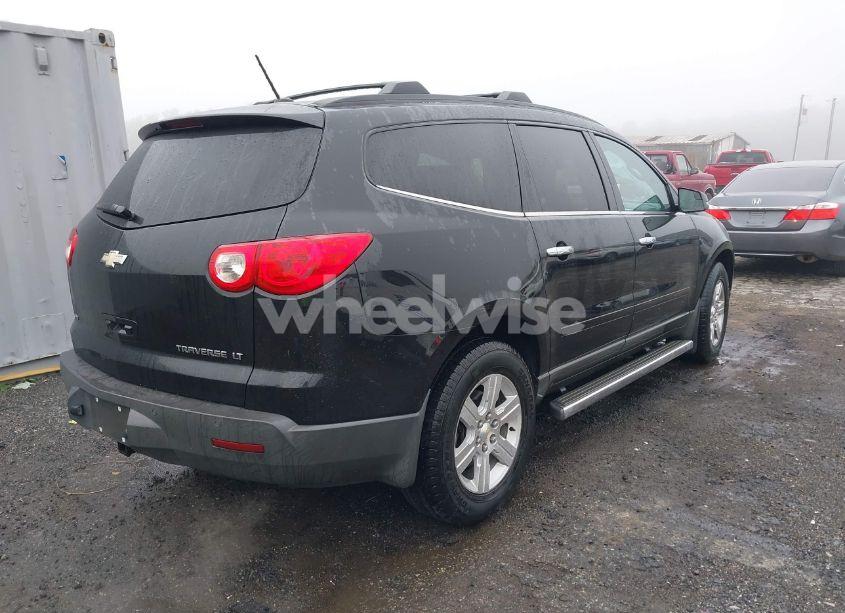 Photo 4 of 2011 Chevrolet Traverse 2LT (VIN 1GNKVJED1BJ124634)