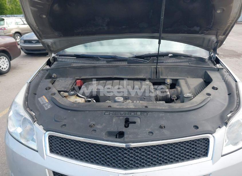 Photo 10 of 2011 Chevrolet Traverse 2LT (VIN 1GNKVJED1BJ357283)