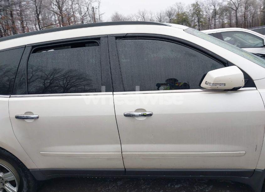 Photo 14 of 2012 Chevrolet Traverse 2LT (VIN 1GNKVJED1CJ394948)