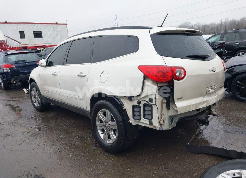 Photo 3 of 2012 Chevrolet Traverse 2LT (VIN 1GNKVJED1CJ394948)