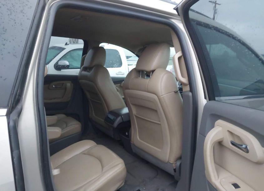 Photo 8 of 2011 Chevrolet Traverse 2LT (VIN 1GNKVJED2BJ146495)