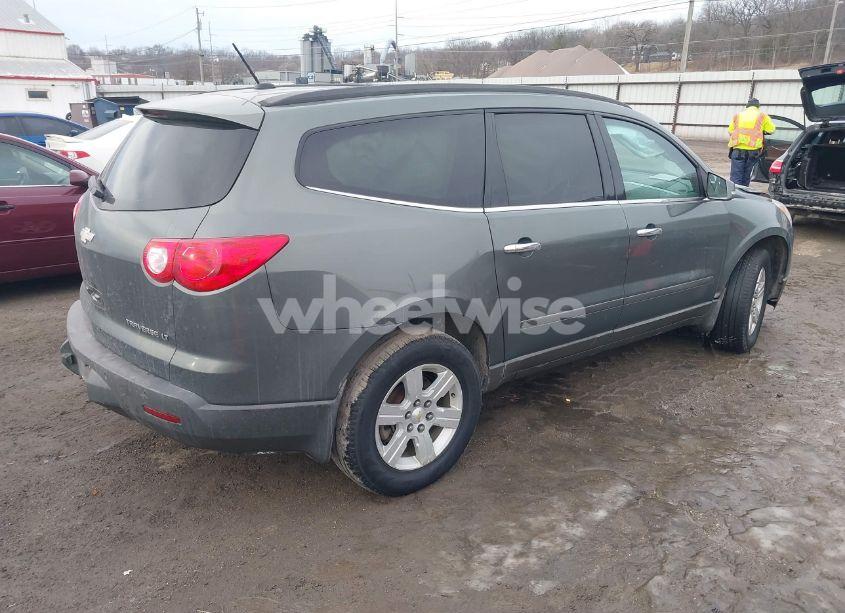 Photo 4 of 2011 Chevrolet Traverse 2LT (VIN 1GNKVJED2BJ261520)