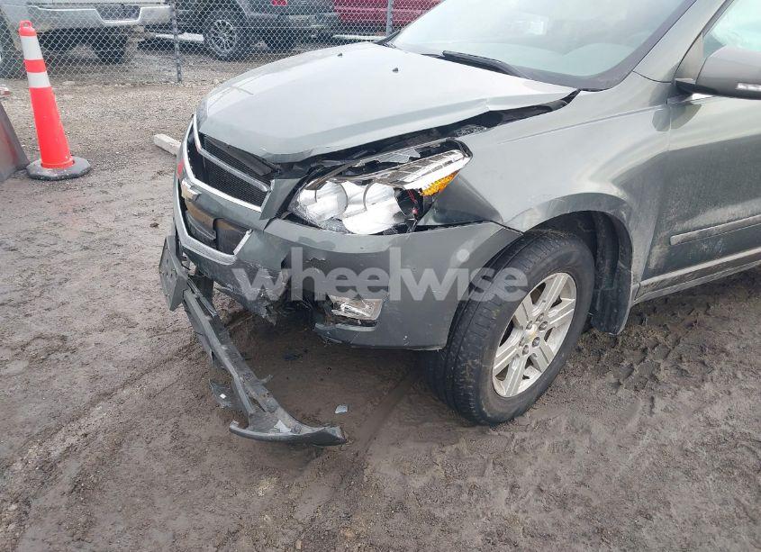Photo 6 of 2011 Chevrolet Traverse 2LT (VIN 1GNKVJED2BJ261520)