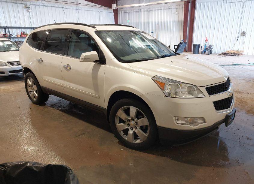2011 Chevrolet Traverse 2LT (VIN 1GNKVJED2BJ361097) main photo