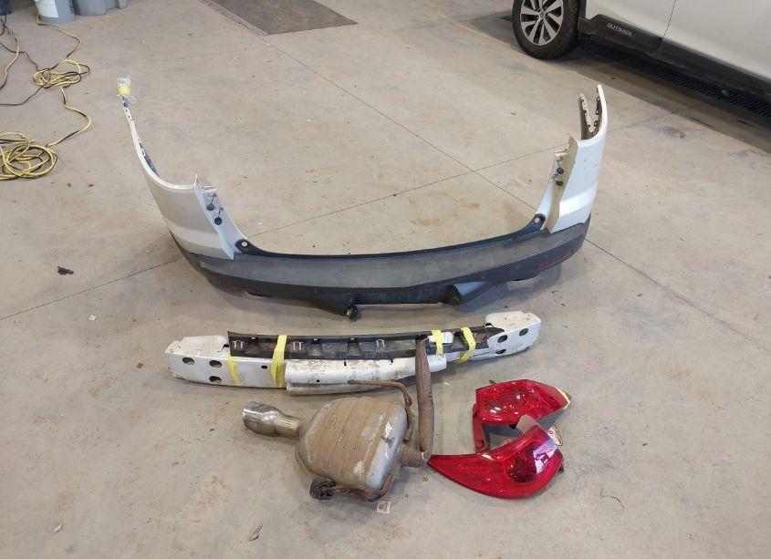 Photo 12 of 2011 Chevrolet Traverse 2LT (VIN 1GNKVJED2BJ361097)