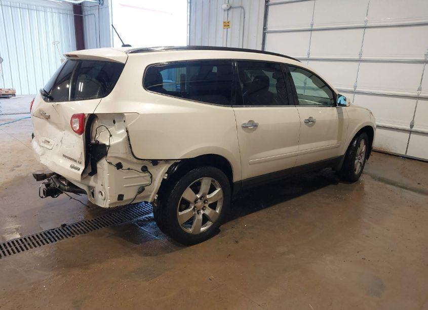 Photo 4 of 2011 Chevrolet Traverse 2LT (VIN 1GNKVJED2BJ361097)