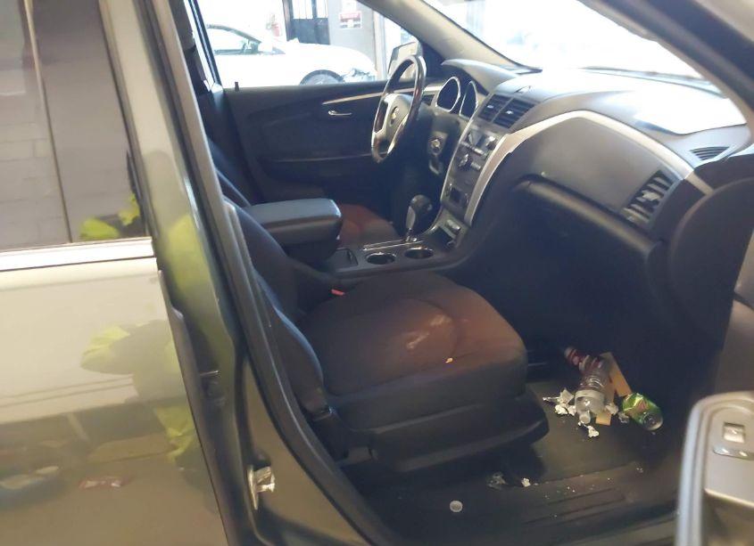 Photo 5 of 2011 Chevrolet Traverse 2LT (VIN 1GNKVJED3BJ106510)