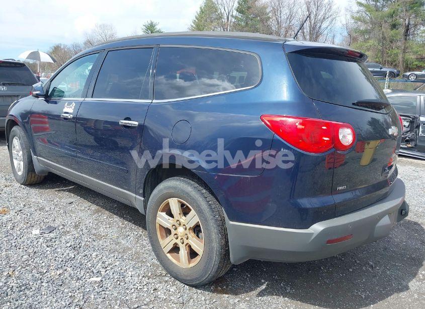 Photo 3 of 2011 Chevrolet Traverse 2LT (VIN 1GNKVJED3BJ152242)