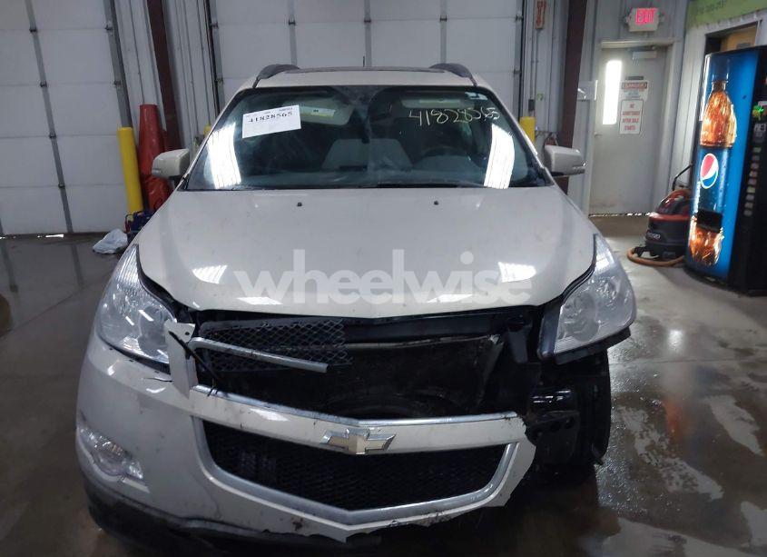 Photo 12 of 2012 Chevrolet Traverse 2LT (VIN 1GNKVJED3CJ231024)