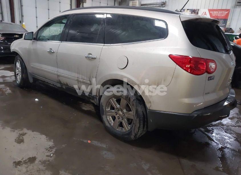 Photo 3 of 2012 Chevrolet Traverse 2LT (VIN 1GNKVJED3CJ231024)