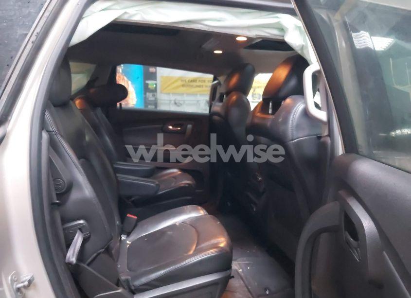 Photo 8 of 2012 Chevrolet Traverse 2LT (VIN 1GNKVJED3CJ231024)