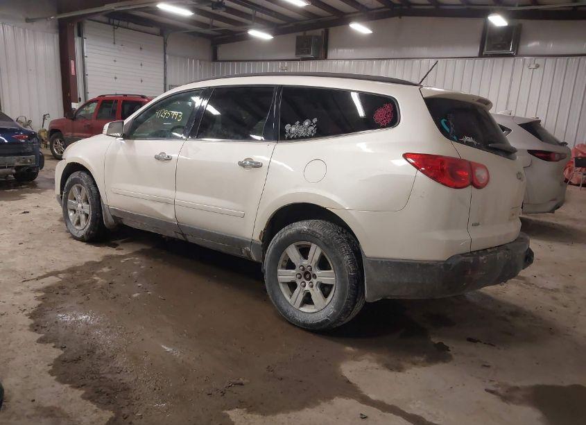 Photo 3 of 2011 Chevrolet Traverse 2LT (VIN 1GNKVJED4BJ124014)