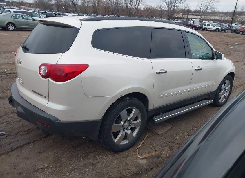 Photo 4 of 2011 Chevrolet Traverse 2LT (VIN 1GNKVJED4BJ335813)