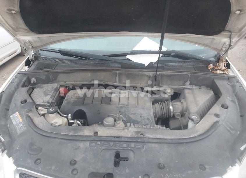 Photo 10 of 2011 Chevrolet Traverse 2LT (VIN 1GNKVJED4BJ347041)